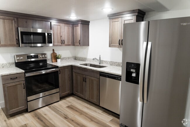Building Photo - 771 S 1360 E Unit Basement Rental