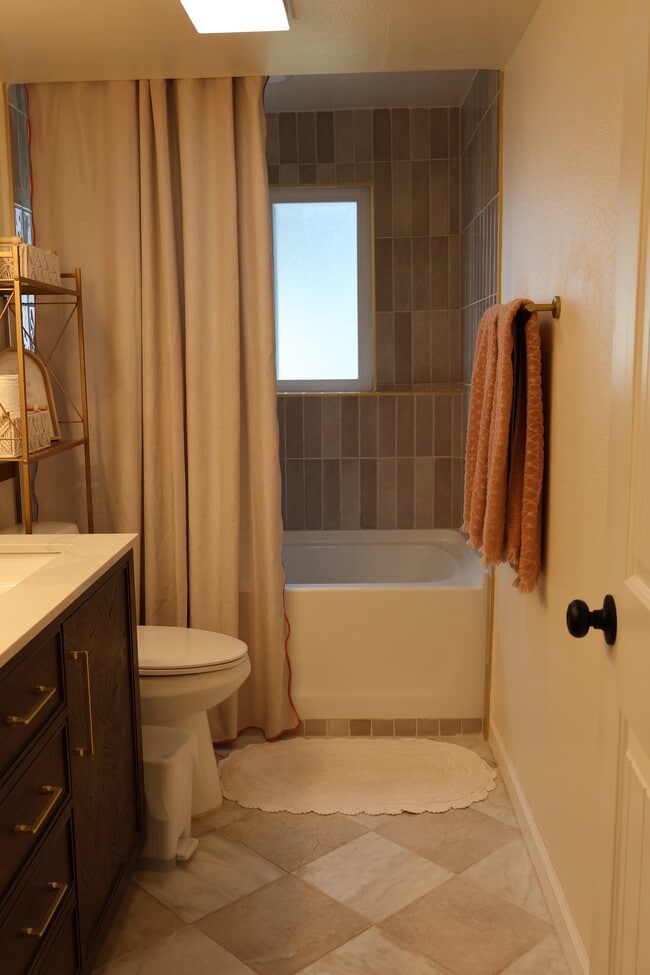 Photo - 9538 S 220 E
