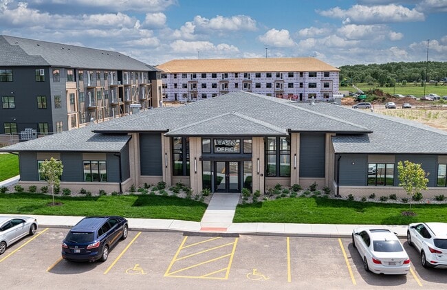 Flats at Pinecreek