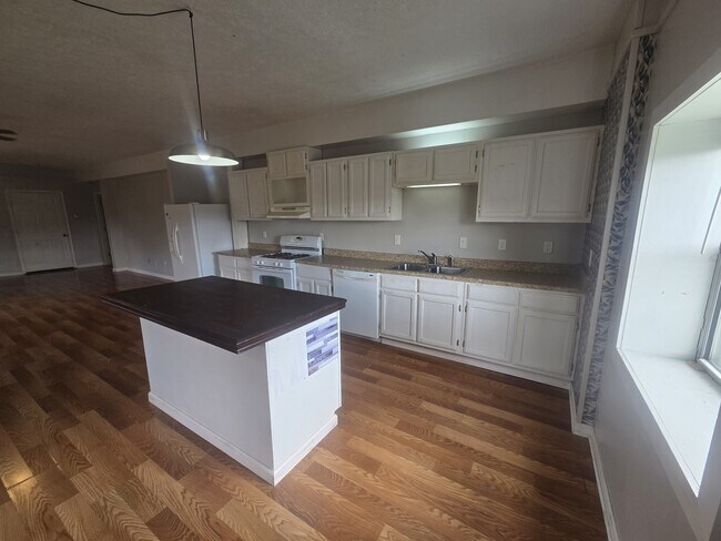 501 Frisco St Unit 2