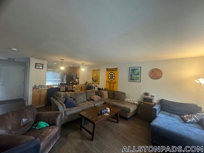 Photo - 3 Raymond St Unit E