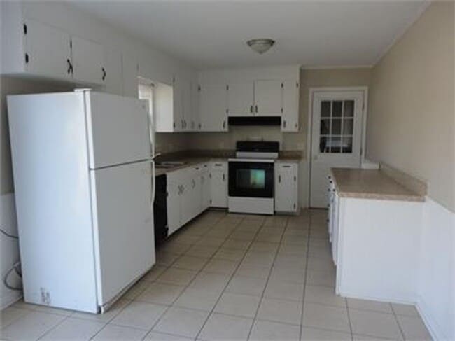 Photo - 114 Antler Dr