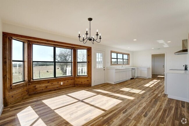 Building Photo - 501 Myers Creek Rd Rental