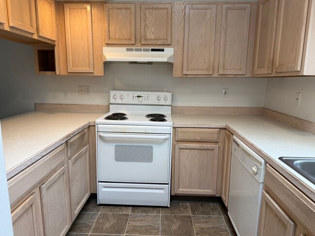 Photo - Conveniently Located 1 Bed/1.5 Bath Apartment - NE Bend Unit 2