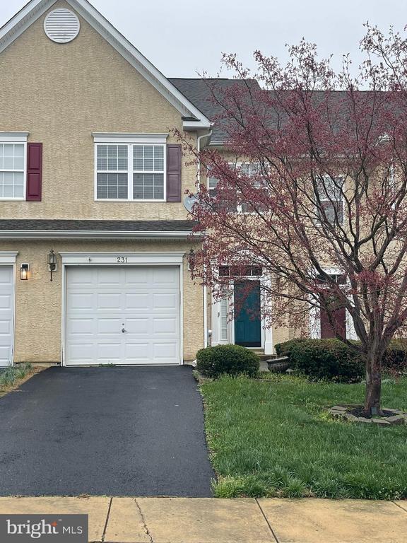 Building Photo - 231 Wilmore Dr