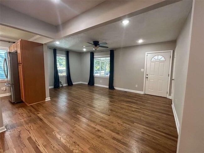 Photo - 2981 Lowrance Dr