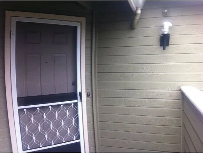 Photo - 2Bd/2Bth Condo, hardwood floor, balcony