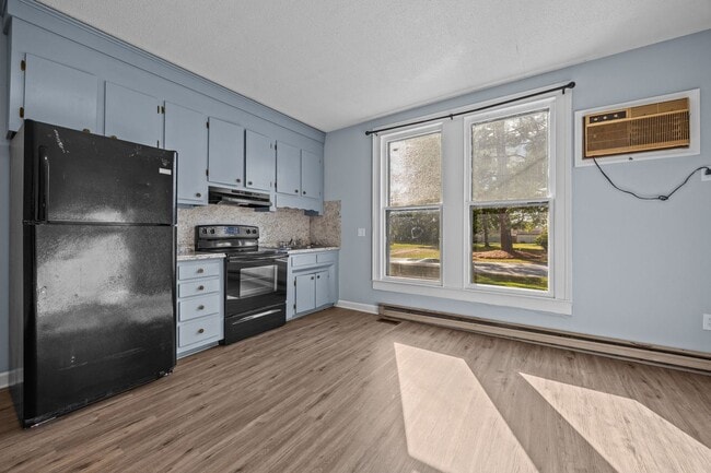 Building Photo - 1 bedroom in Coats