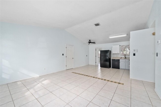 Photo - 245 Moonbeam Rd