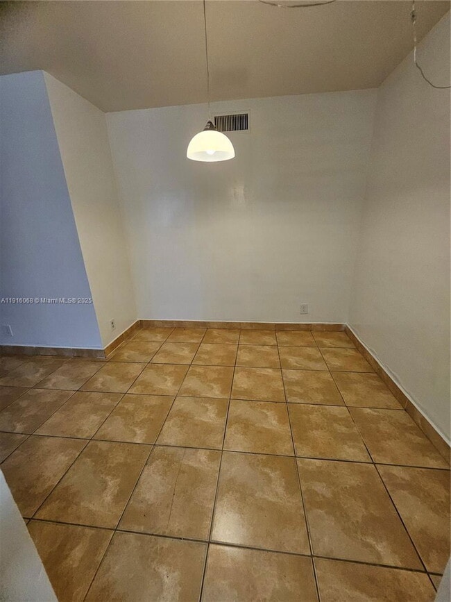 Photo - 11570 NW 42nd St