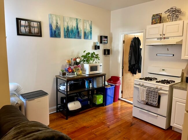 Photo - 2119 S 16th St Unit 2nd floor