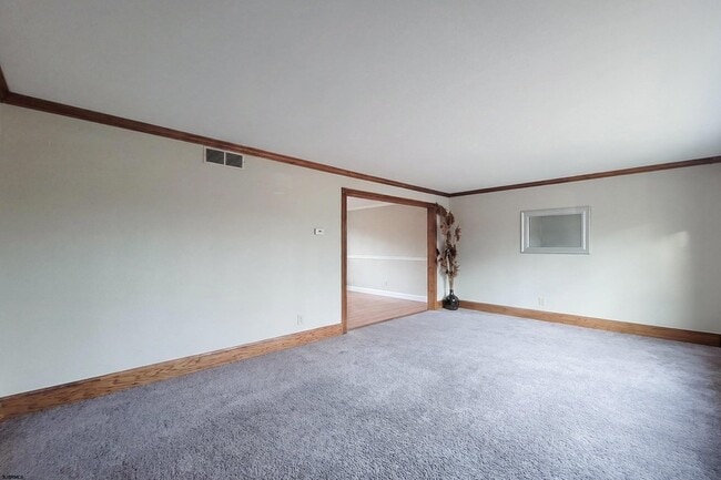 Photo - 1 Broadmoor Dr