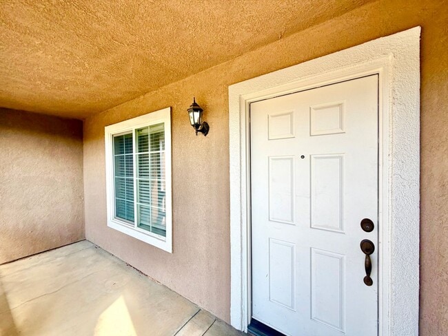 Photo - 102 Goldenrod Ave