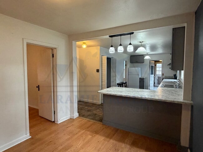 Updated 2 Bedroom Near LaPrele Park