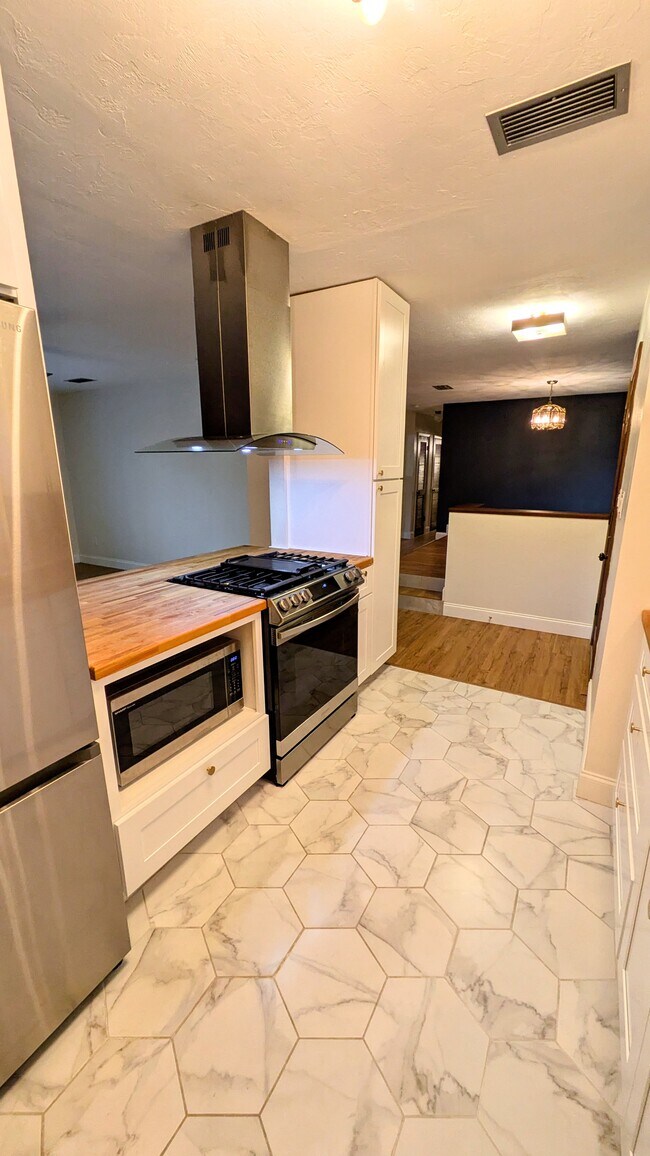 Photo - 5014 NW 29th St