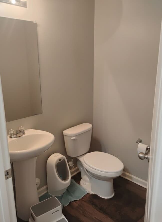 Photo - Modern-Lux Style 4BR/2.5BA House