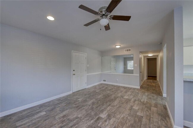 Photo - 5801 Thunderbird St Unit B-20