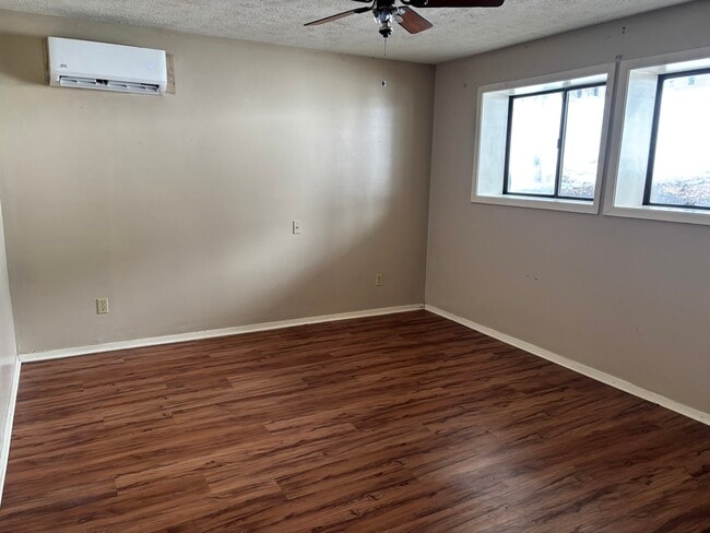 Photo - Hillside Apartments Unit 103
