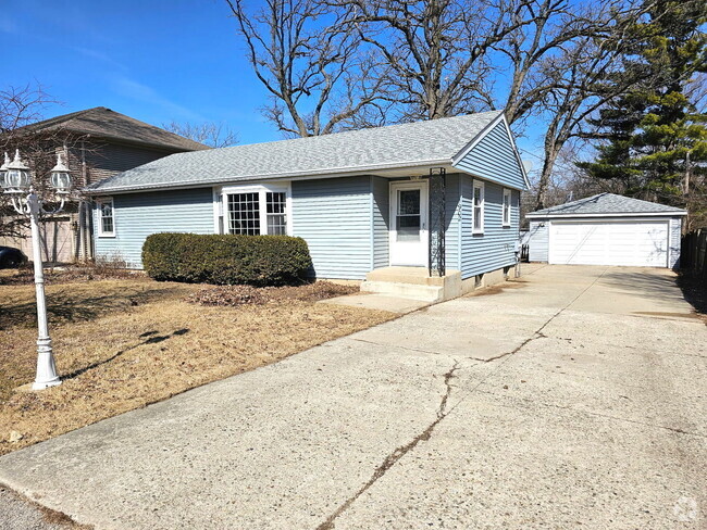 Building Photo - 1902 W Indian Ridge Dr Rental