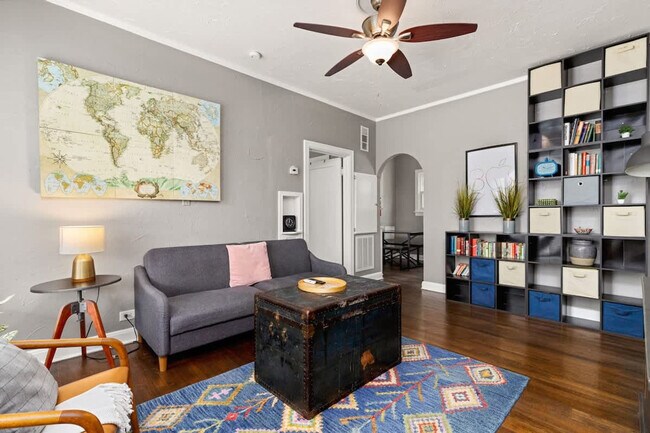 Photo - 203 W Magnolia Ave Unidad SI ID1496381P