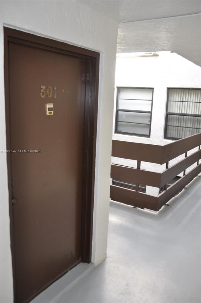 Photo - 9140 SW 123rd Ct Unit 301