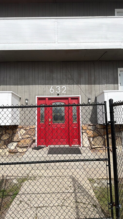 Photo - 632 11th Ave