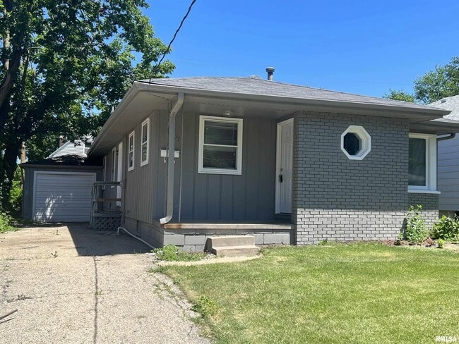 Building Photo - 1217 E Forrest Hill Ave