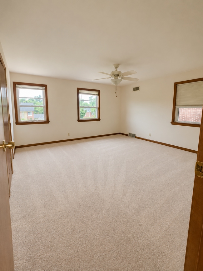 Photo - 60 Prestwick Dr Unit 60 Prestwick Dr