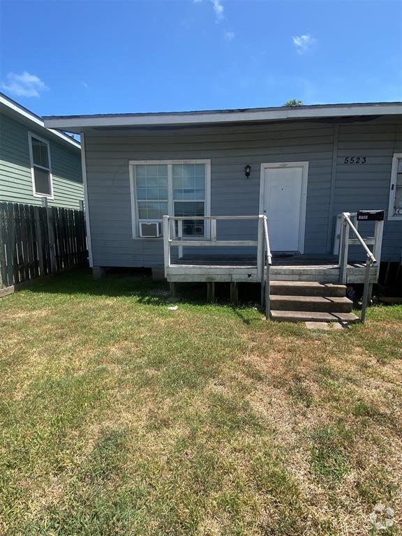 Building Photo - 5523 Avenue O 1/2 Unit East Rental