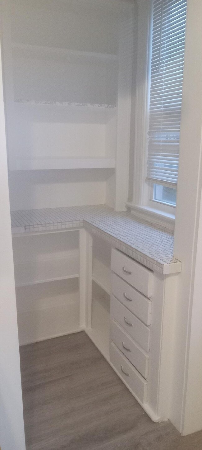 Photo - 407 Wilkinson St