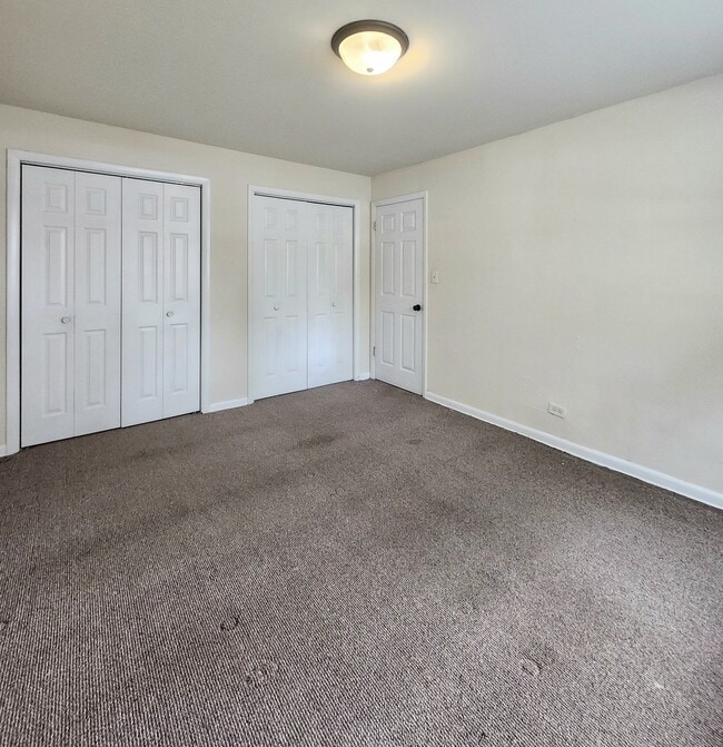 Photo - 2007 W Touhy Ave Unidad 108