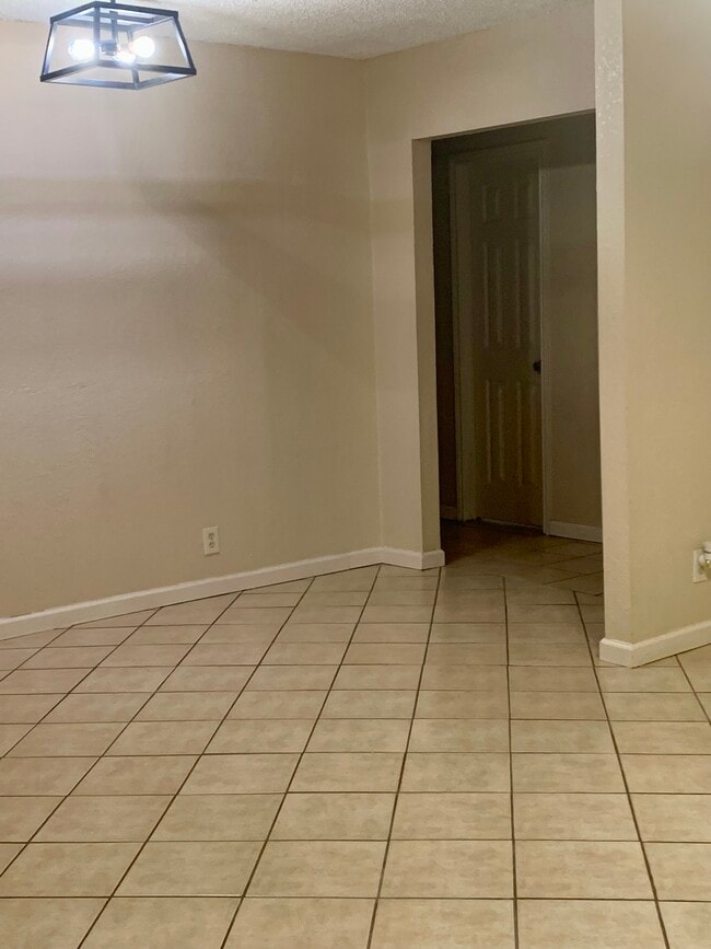 Photo - 116 W Strickland St Unit 116