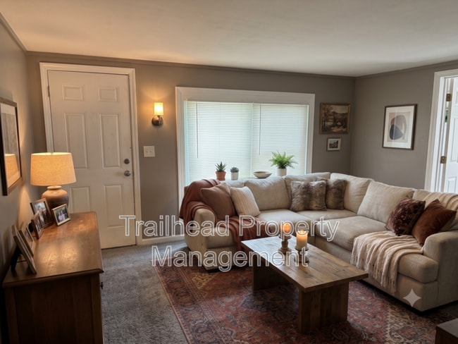 Photo - 10717 E Truman Rd