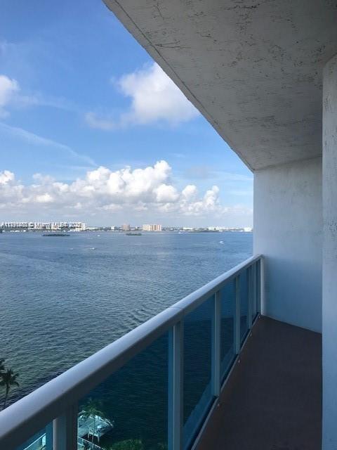Photo - 1881 79th Street Causeway Unidad 1703 Rental