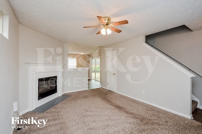 Photo - 345 Lakeside Cir