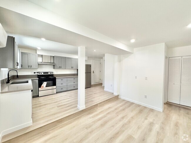 Building Photo - 6127 3/4-6124 Monterey Rd Unit 3/4 Rental