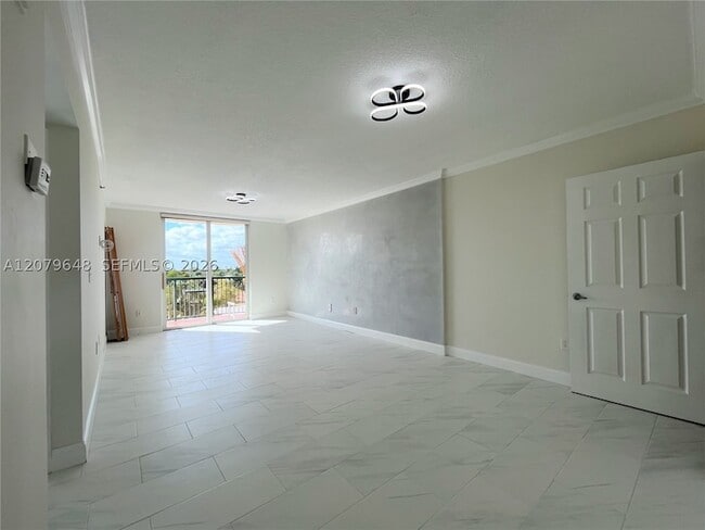 8888 Collins Ave Unit 308
