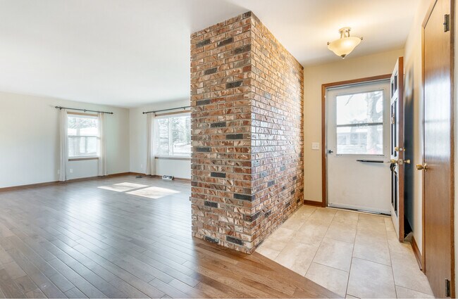 Photo - 2113 Westchester Rd