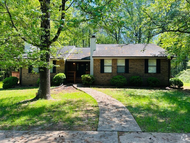 Building Photo - 1521 Flippen Rd Unit B Rental