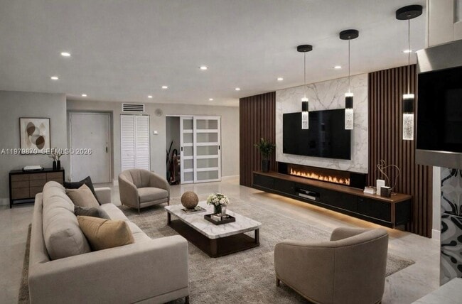 Building Photo - 17021 N Bay Rd Unit 814