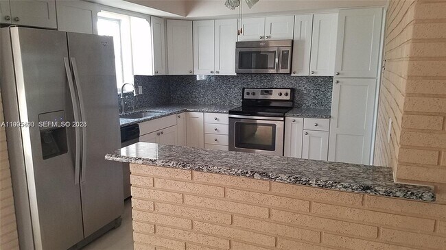 Photo - 3346 Coolidge St