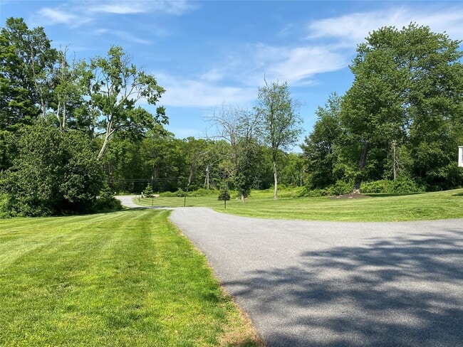 Photo - 390 Birch Hill Rd