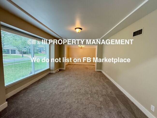 9425 Carter Dr