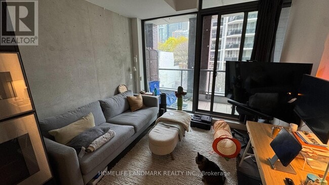 Photo - 81 Wellesley St E Unit 308