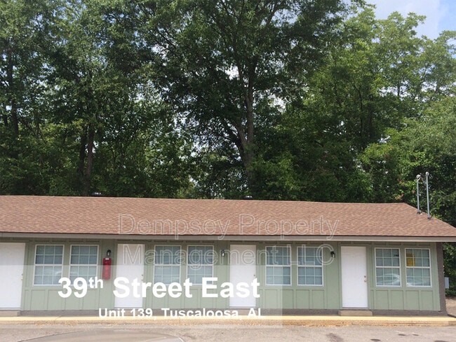 Building Photo - 139 39th St E