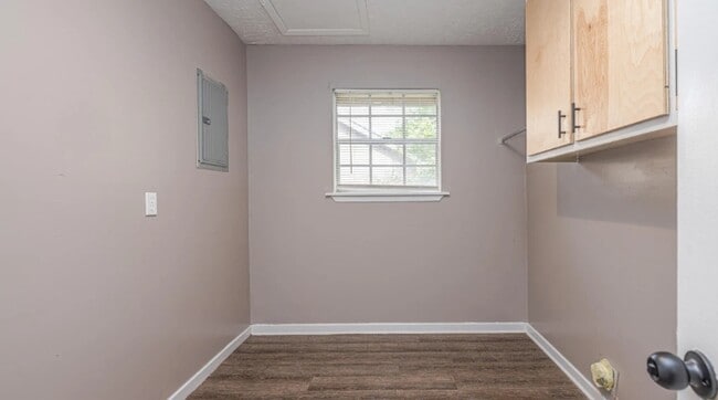 Photo - 965 N Valley Falls Rd