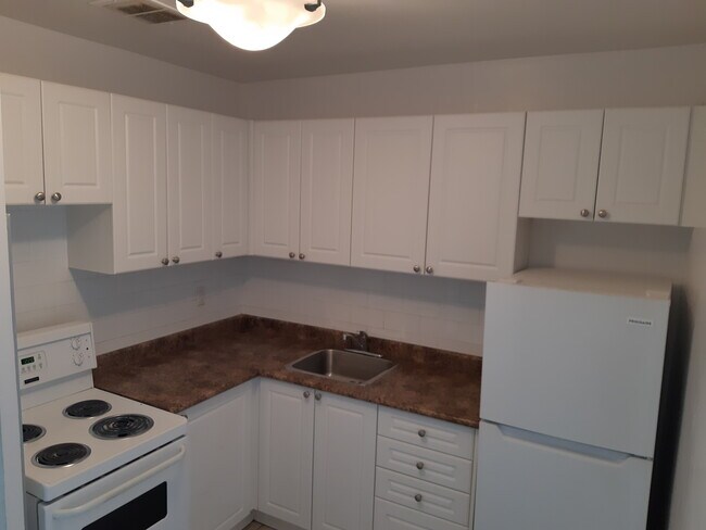 Photo - Sandalwood Manor