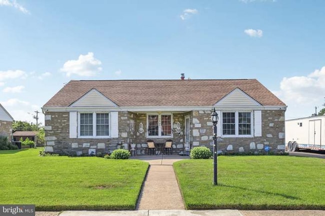 Building Photo - 9959 Ferndale St