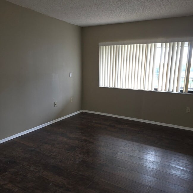1064 Lotus Pkwy