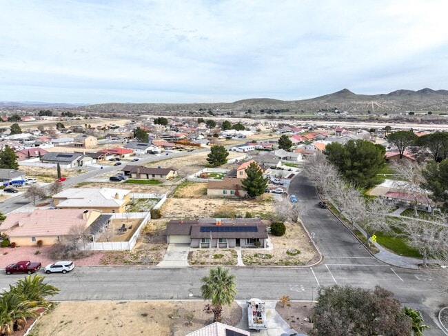Building Photo - 26763 Cumberland Ln